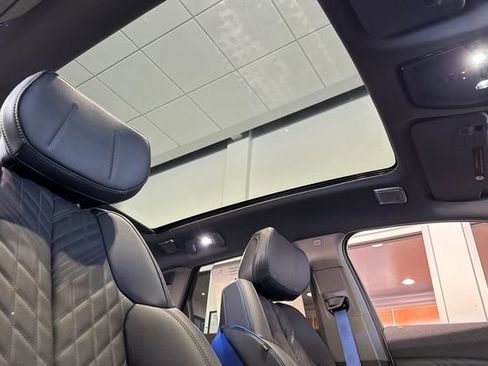 New 2026 Cadillac Optiq V w/ Magnus Launch Edition image 17