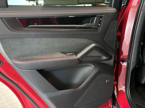 Certified 2025 Porsche Cayenne GTS image 14