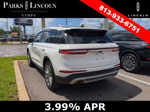 Used 2022 Lincoln Corsair AWD w/ Premium Package image 8