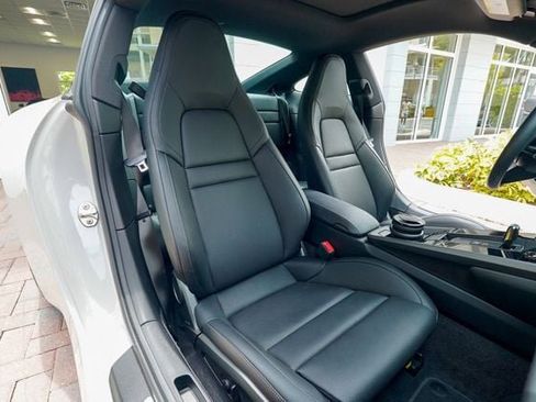 Used 2021 Porsche 911 Carrera 4 image 72