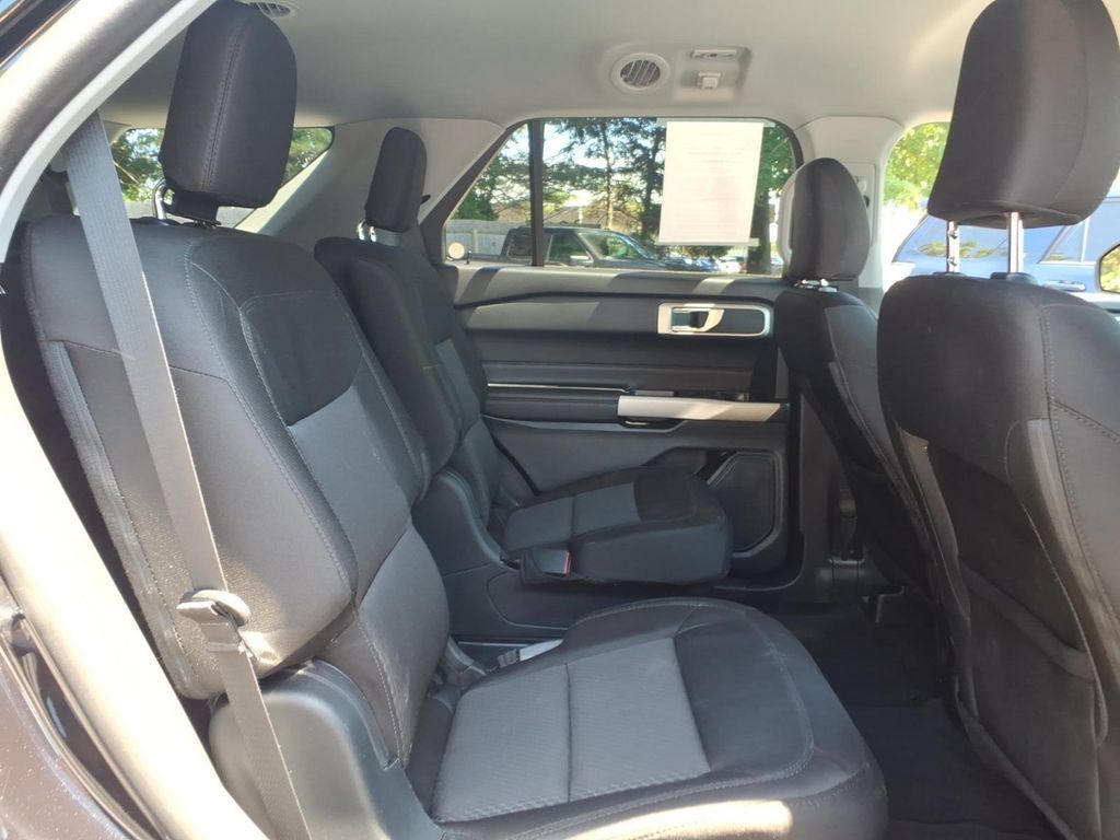 Certified 2023 Ford Explorer XLT AWD/4WD image 12