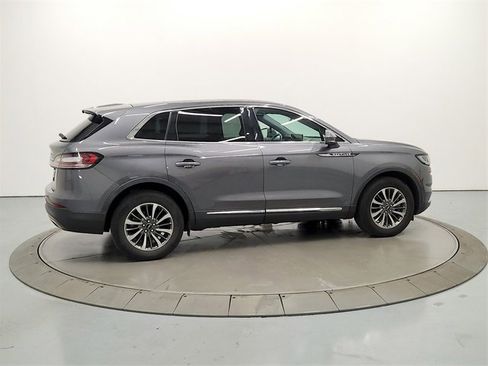 Used 2021 Lincoln Nautilus Reserve image 7