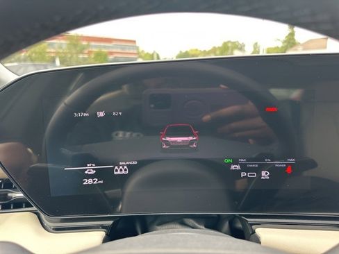 New 2025 Audi A6 e-tron Premium Plus image 19