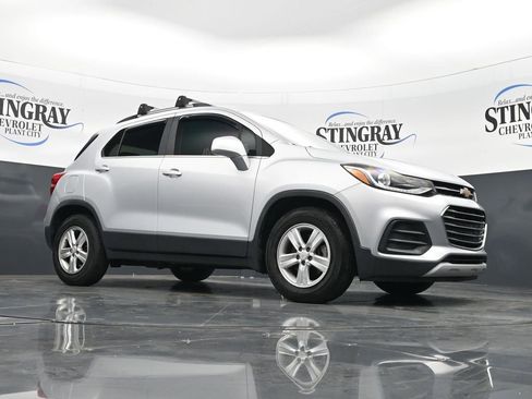 Used 2020 Chevrolet Trax LT image 17