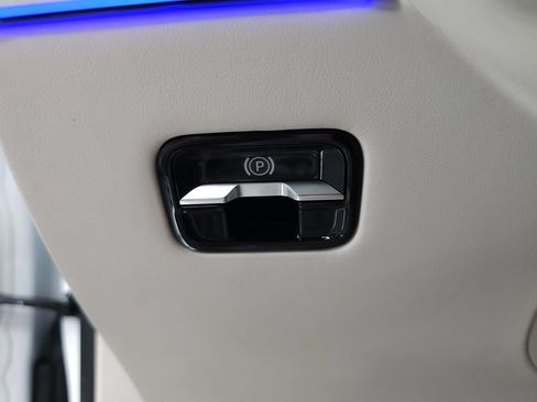 Used 2024 Mercedes-Benz Maybach S 580 4MATIC image 10
