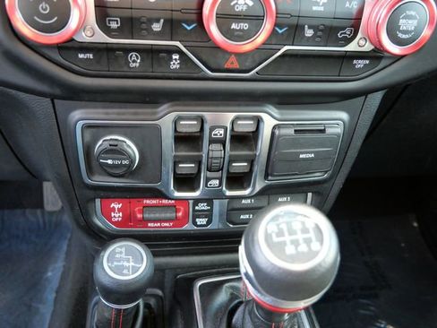 Used 2021 Jeep Wrangler Unlimited Rubicon image 27