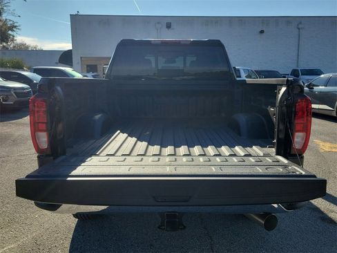New 2026 GMC Sierra 2500 SLE w/ SLE Value Package; image 12
