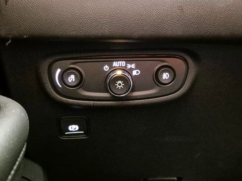 Certified 2024 GMC Terrain SLT image 16