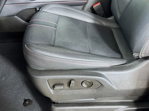 Used 2023 Chevrolet Suburban RST w/ Luxury Package image 22