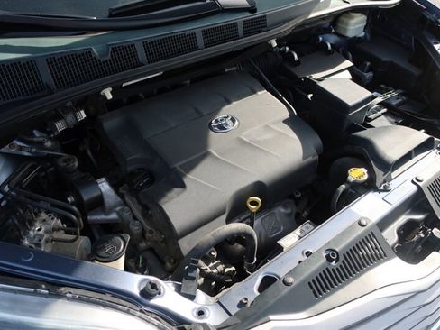 Used 2015 Toyota Sienna XLE Premium image 40