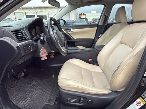 Used 2012 Lexus CT 200h Premium image 4