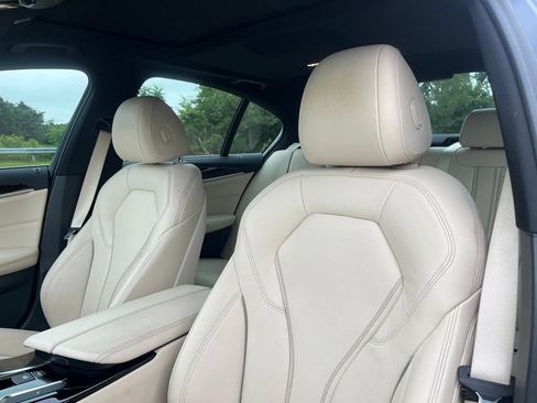 Used 2018 BMW 540i xDrive w/ Premium Package AWD/4WD image 17
