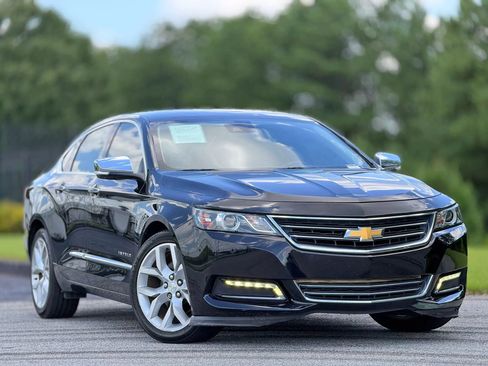 Used 2017 Chevrolet Impala Premier FWD image 4