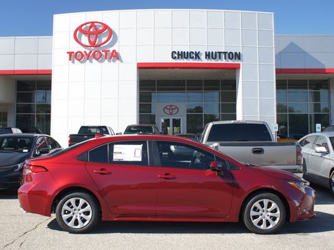 Used 2026 Toyota Corolla LE image 17