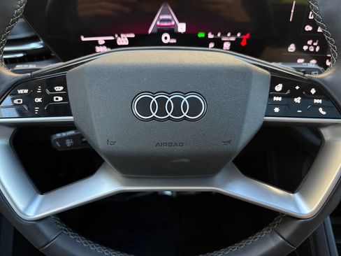 Used 2025 Audi Q5 Premium Plus w/ Premium Plus AWD/4WD image 21