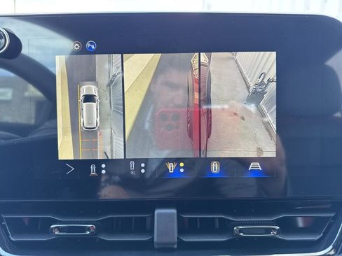 New 2026 Chevrolet Equinox RS w/ Convenience Package III AWD/4WD image 29