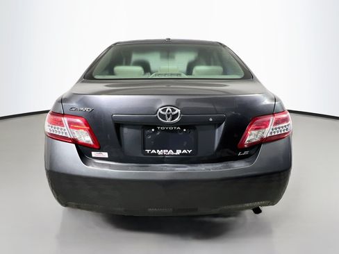 Used 2011 Toyota Camry LE w/ LE Extra-Value Pkg FWD image 6