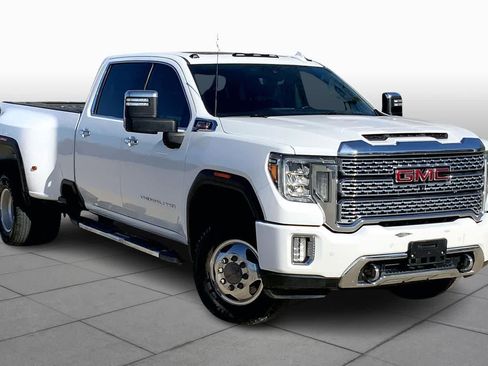 Used 2020 GMC Sierra 3500 Denali w/ Denali Ultimate Package image 2