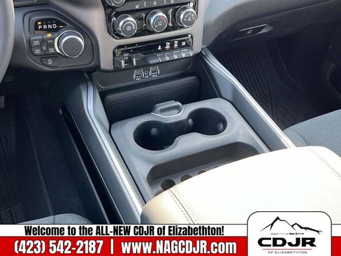 New 2026 RAM 1500 4x4 Crew Cab image 15