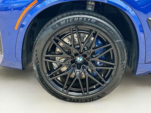 Used 2024 BMW X5 M Competition w/ Executive Package AWD/4WD image 33