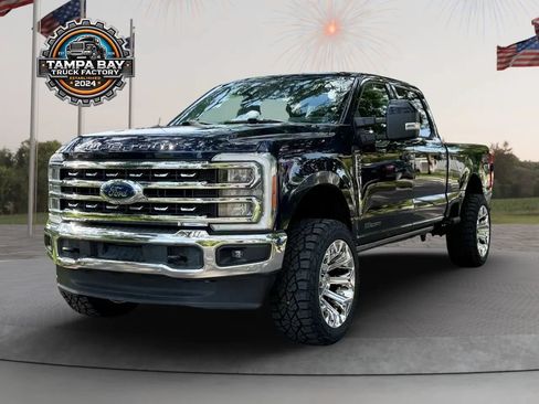 Used 2023 Ford F250 Lariat w/ Lariat Ultimate Package AWD/4WD image 3
