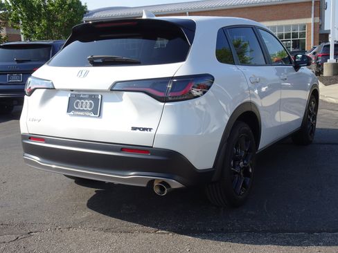 Used 2025 Honda HR-V Sport image 5