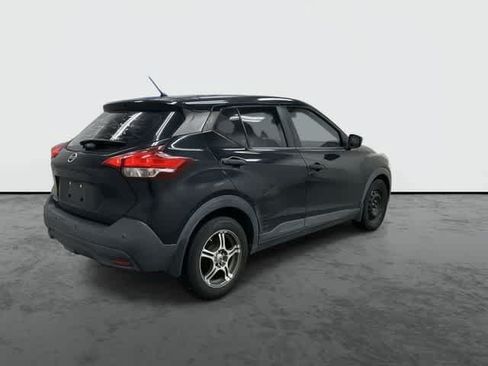 Used 2020 Nissan Kicks S FWD image 4
