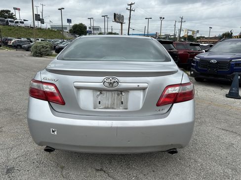 Used 2007 Toyota Camry V6 FWD image 4