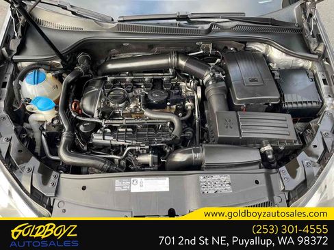 Used 2010 Volkswagen GTI 4-Door image 10