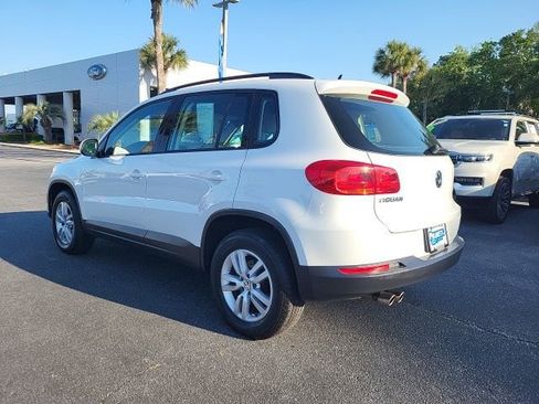 Used 2016 Volkswagen Tiguan S image 3
