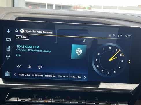 Used 2025 Chevrolet Silverado 2500 LT image 16