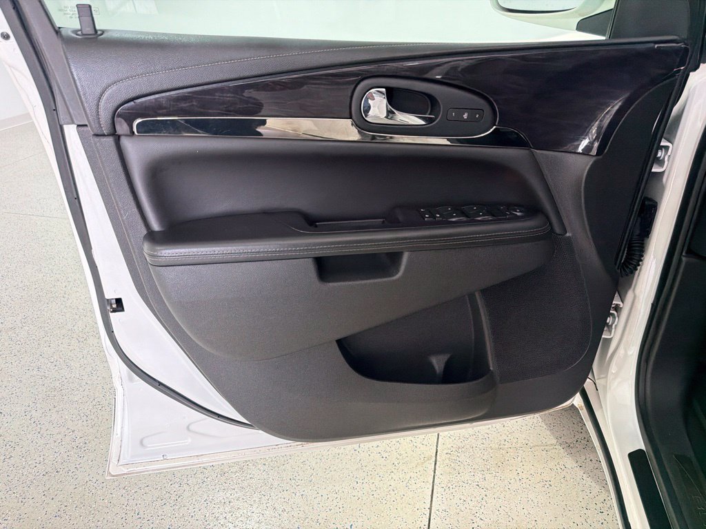 Used 2015 Buick Enclave Leather FWD image 20