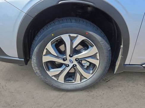 Used 2022 Subaru Outback Limited AWD/4WD image 9