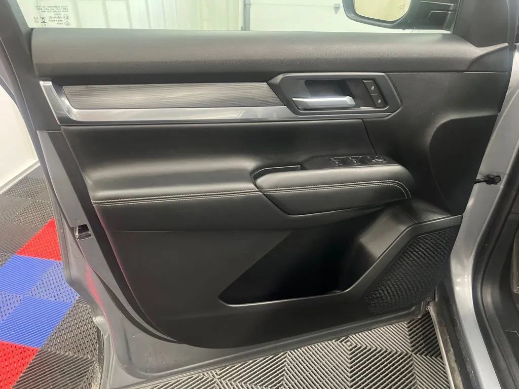Used 2026 GMC Terrain Elevation AWD/4WD image 19
