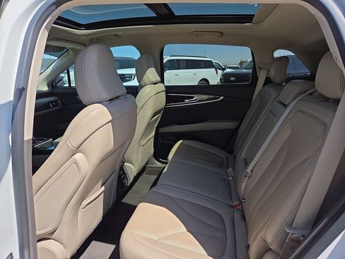 Used 2023 Lincoln Nautilus Reserve w/ Equipment Group 201A FWD image 19