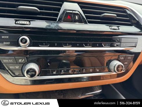 Used 2022 BMW 530i xDrive w/ Premium Package AWD/4WD image 32