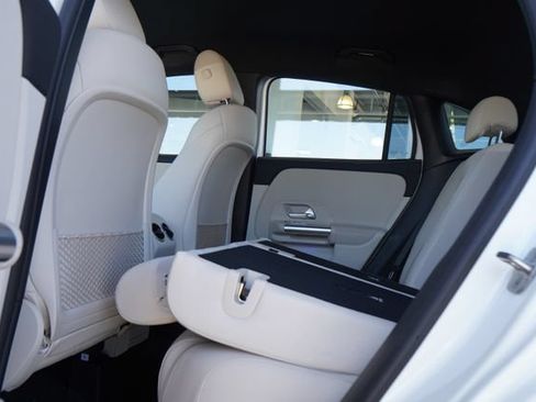 Certified 2025 Mercedes-Benz GLA 250 image 27