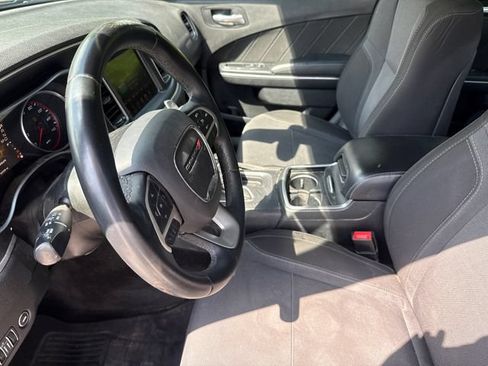Used 2015 Dodge Charger SXT RWD image 16