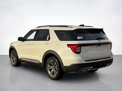 New 2026 Ford Explorer Active w/ Active Comfort Package image 5