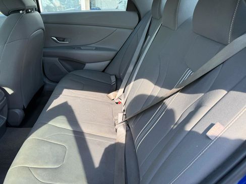 Used 2024 Hyundai Elantra SEL FWD image 9