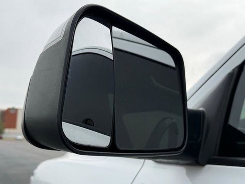 Used 2019 RAM 2500 Tradesman w/ Safety Group image 26