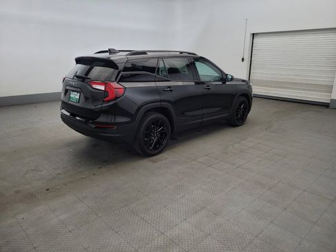 Used 2023 GMC Terrain SLT w/ Infotainment Package II FWD image 10