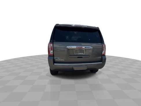Used 2018 GMC Yukon Denali w/ Denali Ultimate Package AWD/4WD image 7