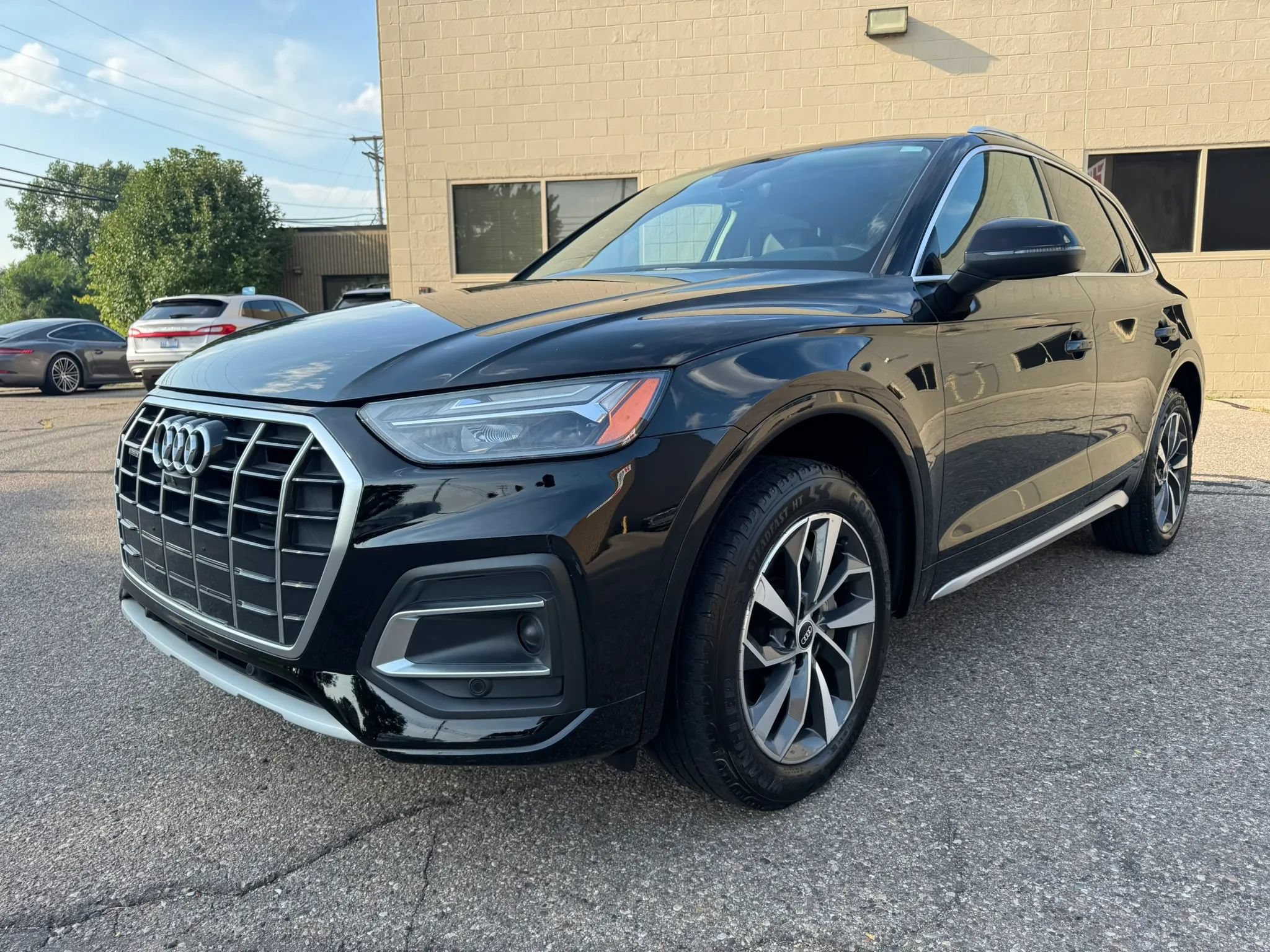 Used 2021 Audi Q5 2.0T Premium Plus AWD/4WD image 3