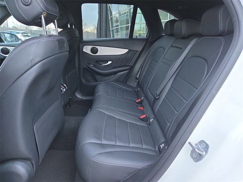 Used 2019 Mercedes-Benz GLC 300 image 12
