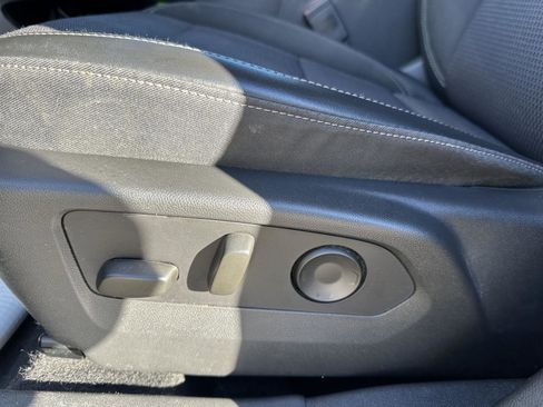 Used 2022 Buick Envision Preferred w/ Sport Touring Package image 9