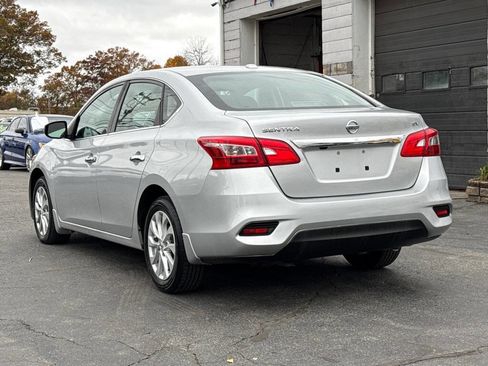 Used 2019 Nissan Sentra SV image 3