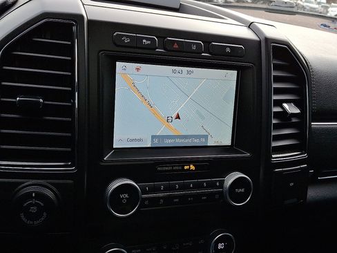 Used 2021 Ford Expedition Max Limited image 18