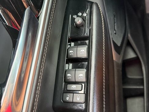 Used 2022 Jeep Wagoneer Series II RWD image 36