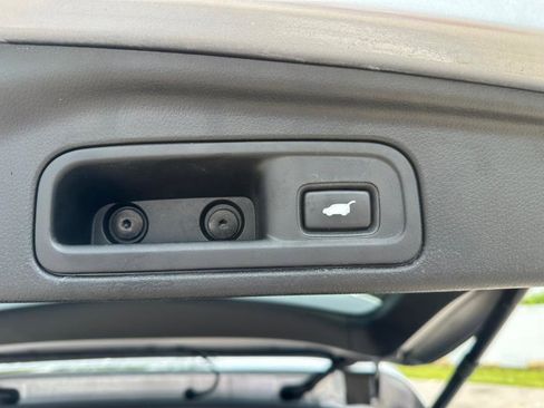 Used 2017 Honda Pilot Touring image 31